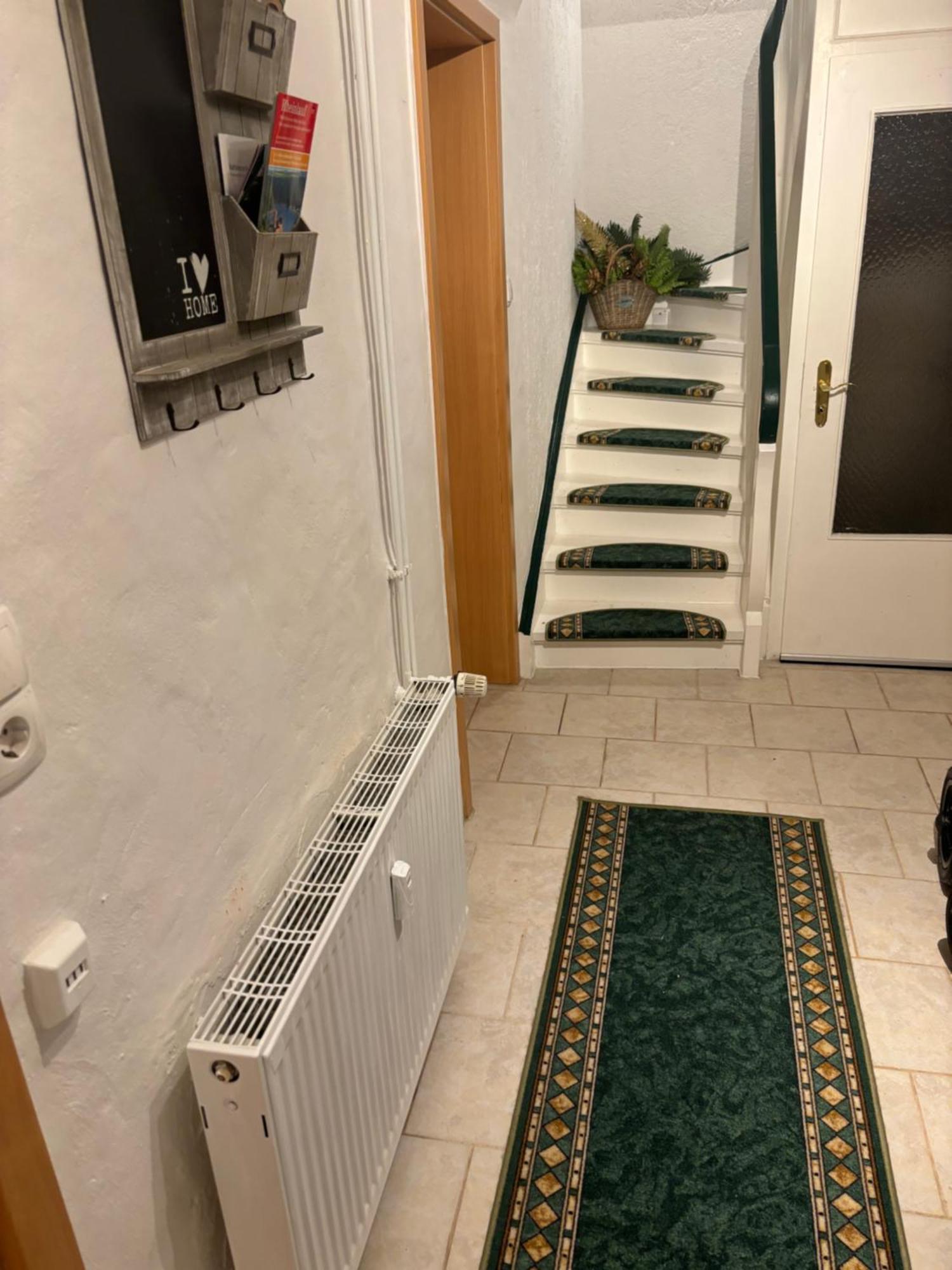 Eifeltoerchen Bed & Breakfast Kirchheim  ภายนอก รูปภาพ